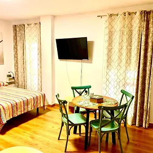 anas-apartment-ii.es-andalucia.com/